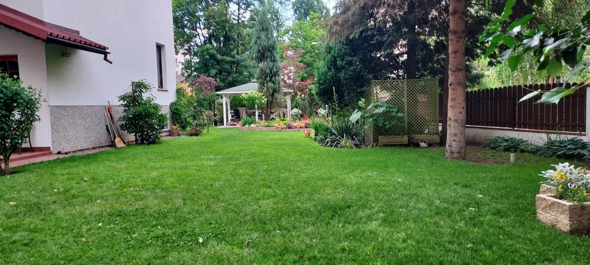 Апартаменты Hidden Gem Garden Краков Экстерьер фото